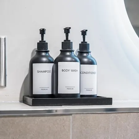 Penthouse In Near Train Station Free Wifi Free Parking Leeds (West Yorkshire)